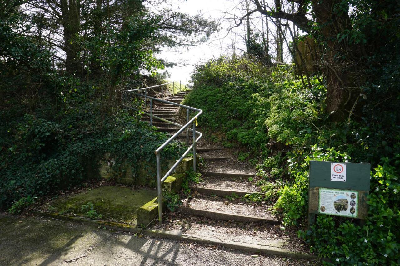 Dotty'S Retreat Milford on Sea Exterior foto